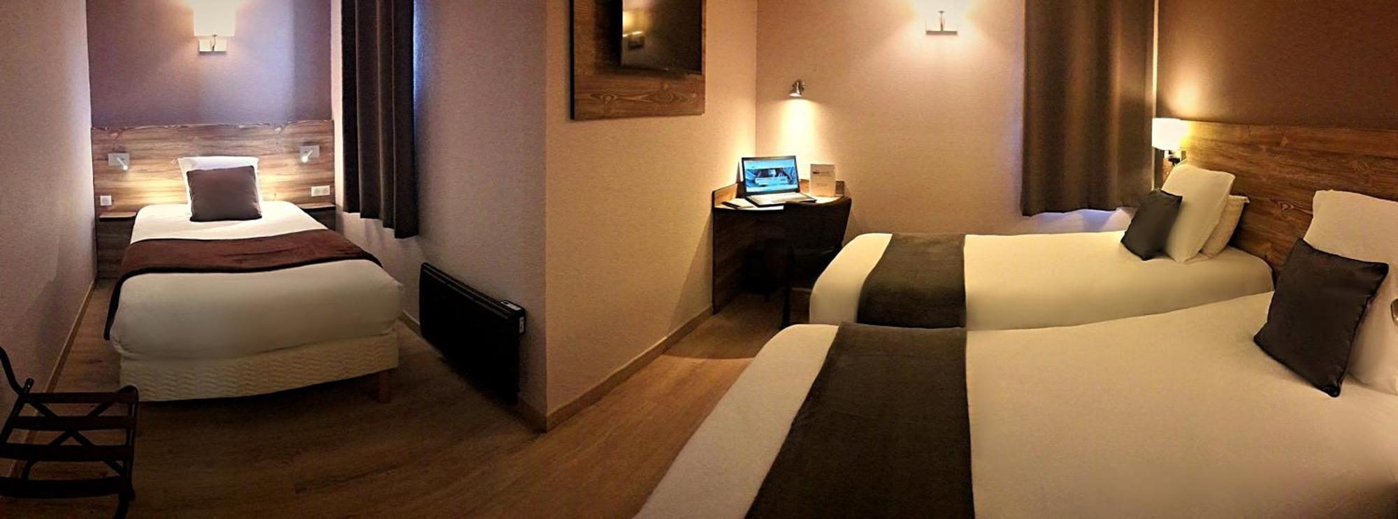 Brit Hotel Confort Pau Lons Exteriér fotografie